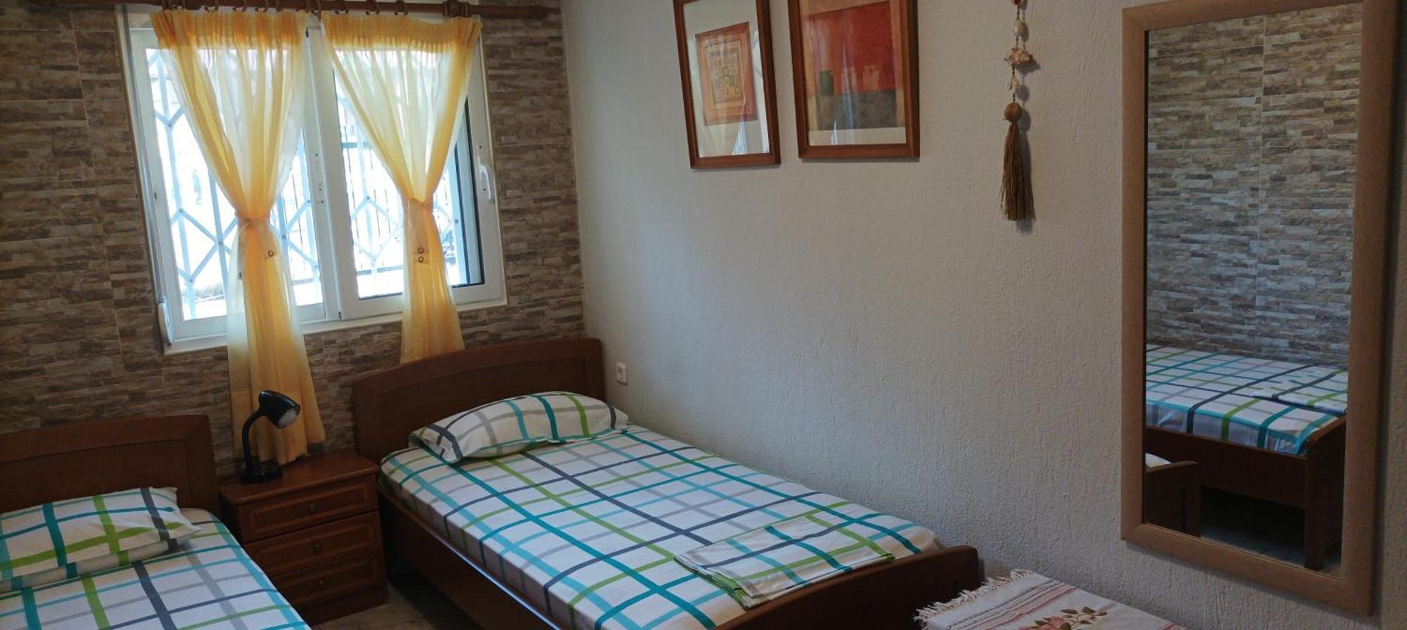 George & Katerina Houses Paralia Dionysiou Room photo